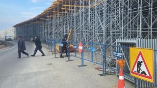 YILDIZKENT KAVŞAĞI TRAFİĞE KAPATILDI