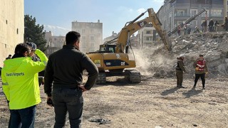 SÜLEYMAN KOZUVA EKİBİ İLE BİRLİKTE DEPREM BÖLGESİNDE