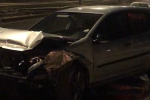 HAVA YASTIĞI SAYESİNDE BURNU BİLE KANAMADAN KURTULDU