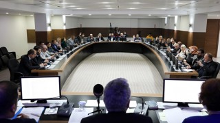 KESİN HESAP OY ÇOKLUĞUYLA KABUL EDİLDİ