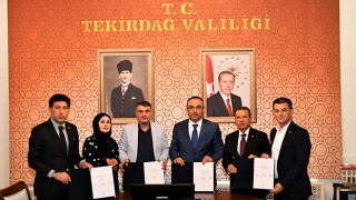 OKUL YAPILMASI İÇİN ARSASINI BAĞIŞLADI