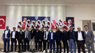 GÖRKEMLİ DÜĞÜNLE DÜNYAEVİNE GİRDİLER