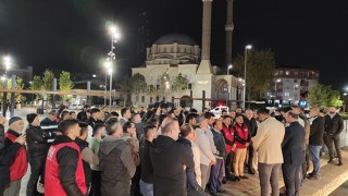 VATANDAŞLAR MEYDANLARA AKTI