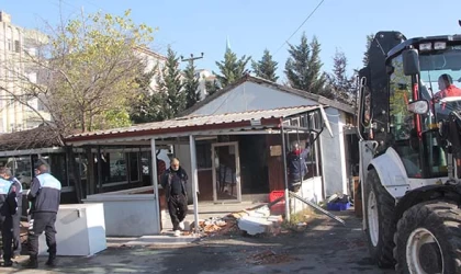 NAİM USTA’NIN LOKANTASI YIKILDI