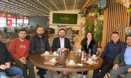 SÖNMEZ; “BASIN, DEMOKRASİNİN TEMEL TAŞLARINDAN BİRİDİR”