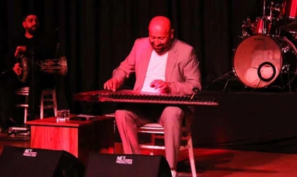 AYTAÇ DOĞAN’DAN MUHTEŞEM KONSER