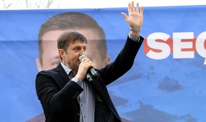 “BİRİLERİ BAŞKA SOFRALAR KURARKEN BİZ İFTAR SOFRASI KURDUK”