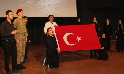 ÇANAKKALE ZAFERİ’NİN 109’UNCU YILI ÇERKEZKÖY’DE TÖRENLE KUTLANDI