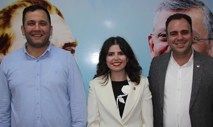 SERAY ŞURAZ, KADIN KOLLARI BAŞKAN ADAYLIĞINI AÇIKLADI