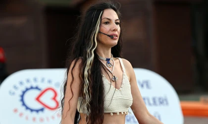 HEP BİRLİKTE YOGA YAPTILAR