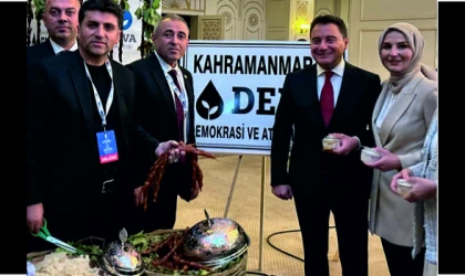 DEVA PARTİLİ KARATUTLI:''KAHRAMANMARAŞ USULÜ SİYASET:HEM DAMAĞA HEM GÖNÜLLERE HİTAP''