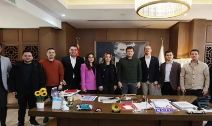 CHP KARACABEY İLÇE TEŞKİLATI VE PARTİLİLERDEN BAŞKAN AKAY’A ZİYARET