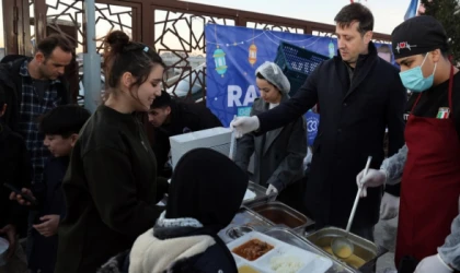 VELİKÖY'DE RAMAZAN COŞKUSU: İLK MAHALLE İFTARI BÜYÜK İLGİ GÖRDÜ