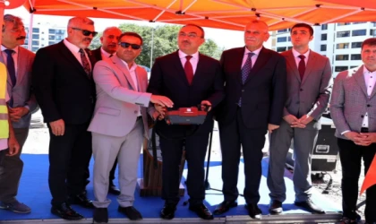 VALİ SOYTÜRK: “61 OKULU BİTİRDİK, EN ÇOK ÖNEMSEDİĞİMİZ KONU EĞİTİM”
