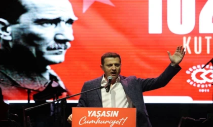 AKAY, “TEK KELİME CUMHURİYET”