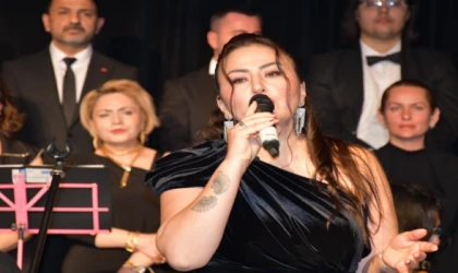 Ay Işığı Sanat Topluluğu Saraylılara Muhteşem Bir Gece Yaşattı