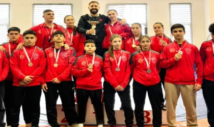 ÇERKEZKÖY BELEDİYE SPOR KULÜBÜ GÜREŞÇİLERİ ŞAMPİYON OLDU