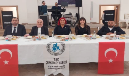 ÇERKEZKÖY’DE DÜNYA ENGELLİLER GÜNÜNDE ÖZEL BİREYLER DOYASIYA EĞLENDİ