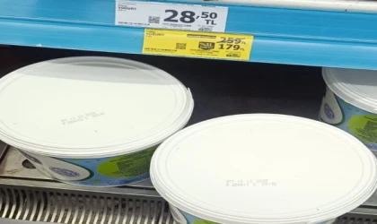 VATANDAŞLARDAN TARİHİ GEÇMİŞ ÜRÜN İDDİASI: KÖSEM MEVKİİ’NDEKİ MARKET TEPKİ ÇEKTİ