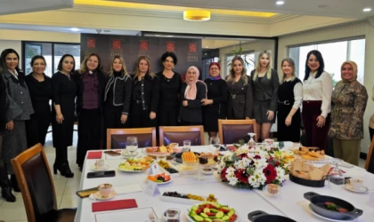 GÜNEŞLER OTEL’DE GÜÇLÜ KADINLAR BULUŞMASI