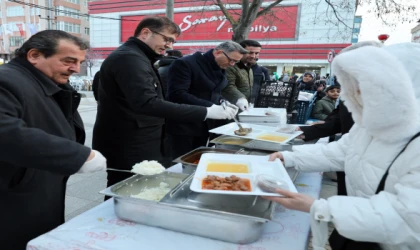 7 BİN KİŞİLİK İFTAR SOFRASINDA BULUŞULDU