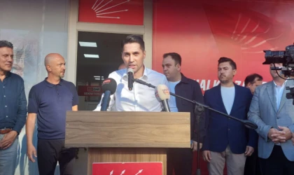 SEDAT ÇOLAK: "BİZİ TESLİM ALAMAZSINIZ, PARTİ BİNASINI TERK ETMEYECEĞİM"