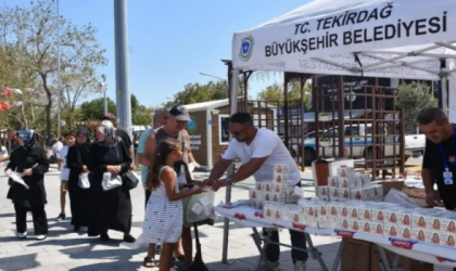 TEKİRDAĞ’DA MEVLİT KANDİLİ’NDE PAYLAŞMA VE DAYANIŞMA BULUŞTU