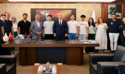 TÜRKİYE İLK 1000’İNE GİREN ÇERKEZKÖYLÜ ÖĞRENCİLERDEN ÇTSO BAŞKANI ÇETİN’E ZİYARET