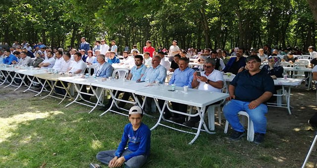 PİKNİK ŞÖLENİNDE DOYASIYA EĞLENDİLER