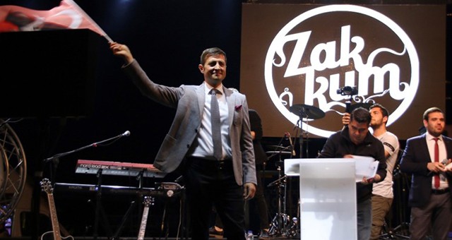 AKAY: “19 MAYIS KARANLIĞA GÖMÜLMÜŞ BİR ÜLKENİN KADERİNİN DEĞİŞTİĞİ GÜNDÜR”