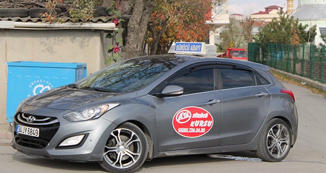 ASİL SÜRÜCÜ KURSU’NDAN YETİM VE ÖKSÜZLERE ÜCRETSİZ EHLİYET FIRSATI