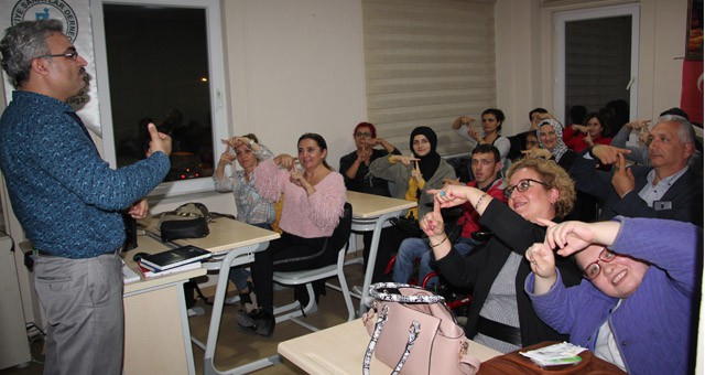 İŞARET DİLİ KURSLARINA YOĞUN İLGİ