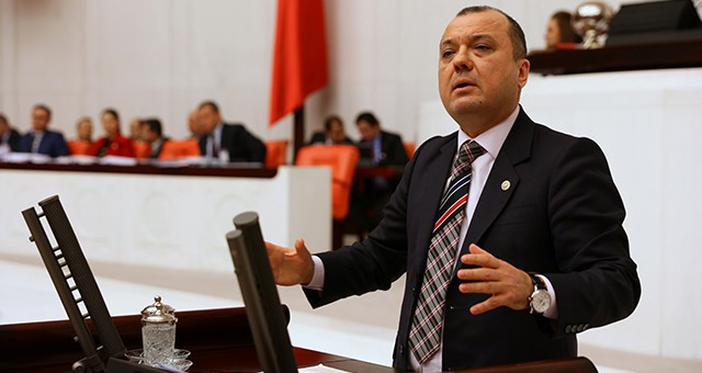 AYGUN: “ÇORLU TREN KAZASINDAKİ İHMALLERİ SIRALADIM, BAKAN TEK CÜMLE YANIT VEREMEDİ!”