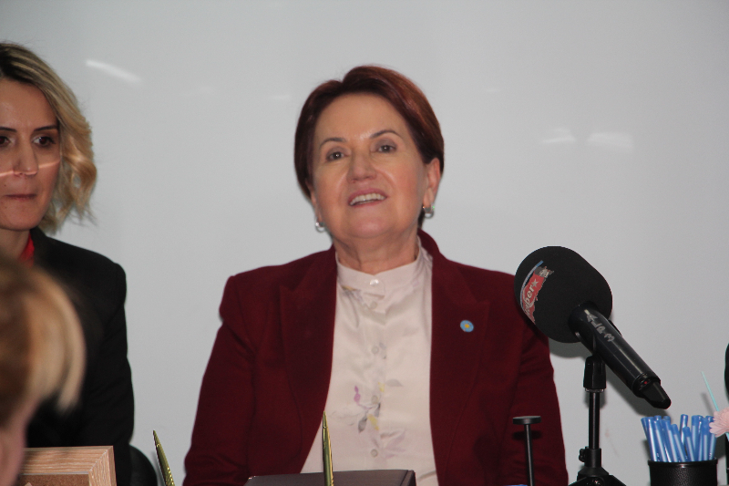 MERAL AKŞENER ÇERKEZKÖY'DE