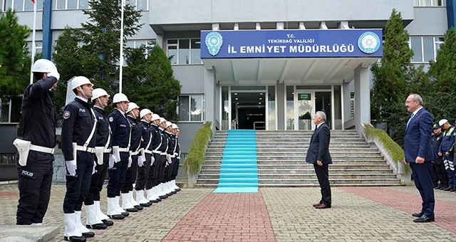 VALİ’DEN EMNİYET MÜDÜRÜ’NE ZİYARET