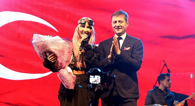 AKAY; “KÜLTÜR SANAT DOLU BİR YILI GERİDE BIRAKTIK”