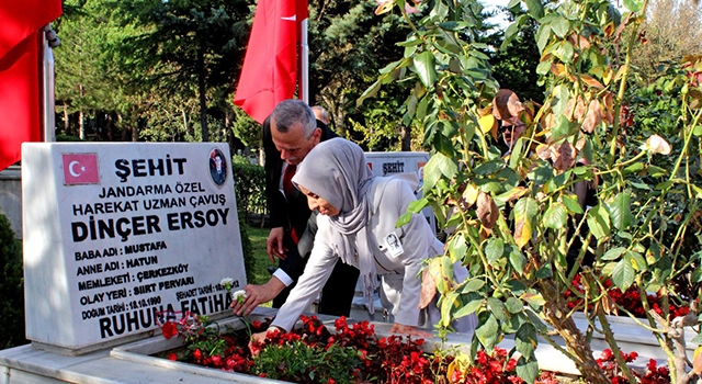 ŞEHİT DİNÇER ERSOY, DUALARLA ANILDI