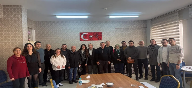 Tekirdağ Büyükşehir Belediyesi Kapaklı İsmet İnönü İlkokulu’ Yönetiminden Gazetecilere Jest