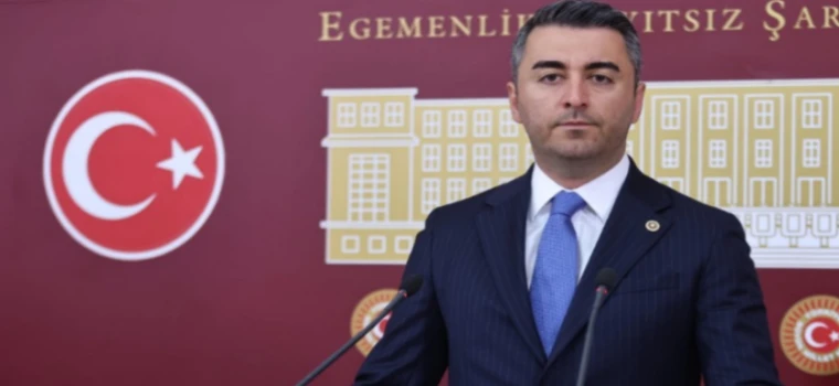 CEM AVŞAR’DAN ÜCRETLİ ÖĞRETMENLER İÇİN MECLİS HAMLESİ: “SİSTEMDE ADLARI BİLE YOK”