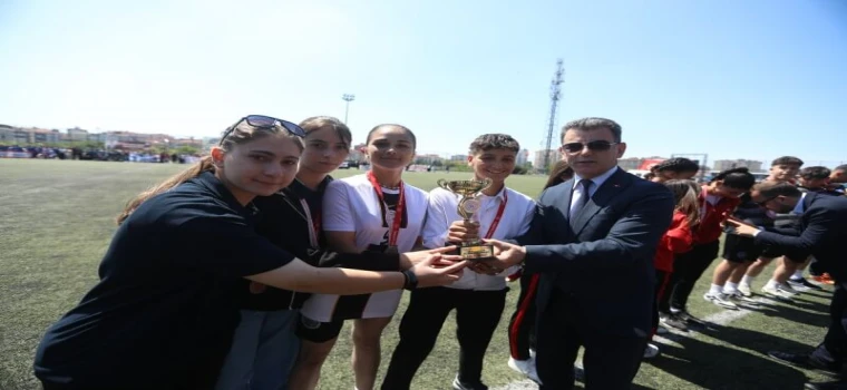 KAPAKLI’DA 19 MAYIS ATATÜRK’Ü ANMA, GENÇLİK VE SPOR BAYRAMIMIZ COŞKUYLA KUTLANDI
