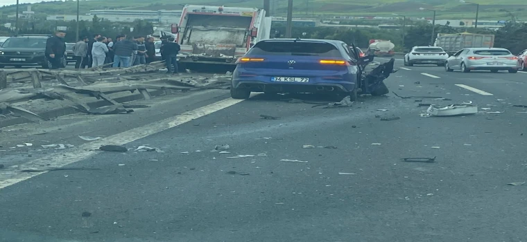 KUMBURGAZ YOLUNDA FECİ KAZA: YARALILAR VAR