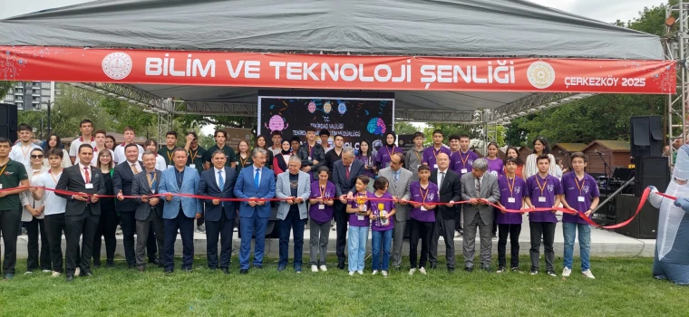 TEKİRDAĞ BİLİM VE TEKNOLOJİ ŞENLİĞİ ÇERKEZKÖY'DE GERÇEKLEŞTİRİLDİ