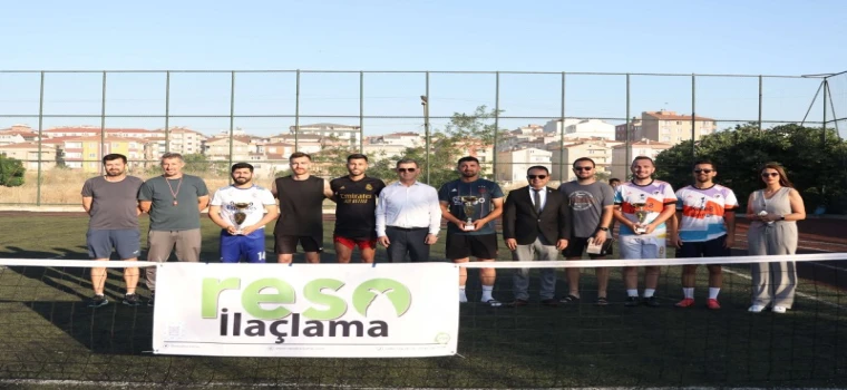 KAPAKLI’DA AYAK TENİSİ TURNUVASINDA HAPI YUTTUK Y.F.C. TAKIMI ŞAMPİYON OLDU