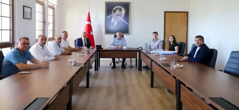 ÇERKEZKÖY KÜÇÜK SANAYİ SİTESİ TAŞINMA PLANI İÇİN İLK TOPLANTI KAYMAKAM GÜNLÜ BAŞKANLIĞINDA GERÇEKLEŞTİ