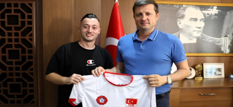 ÇERKEZKÖY BELEDİYESPOR JUDOCULARINDAN BAŞKAN AKAY’A ZİYARET