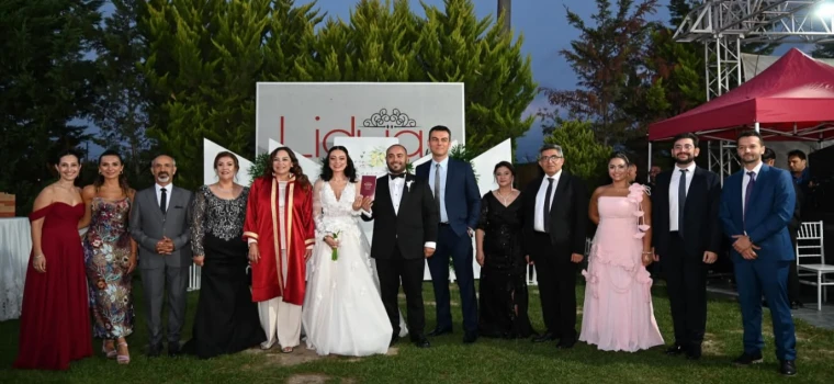 ÖZDEMİR VE DOĞAN AİLELERİNİN MUTLU GÜNÜ