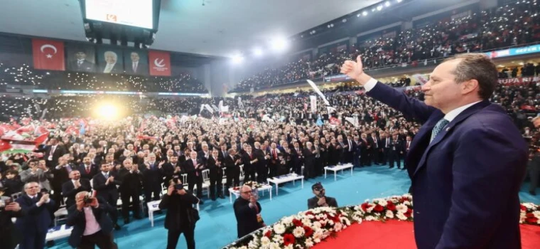 YENİDEN REFAH PARTİSİ’NİN 3. OLAĞAN KONGRESİNE REKOR KATILIM