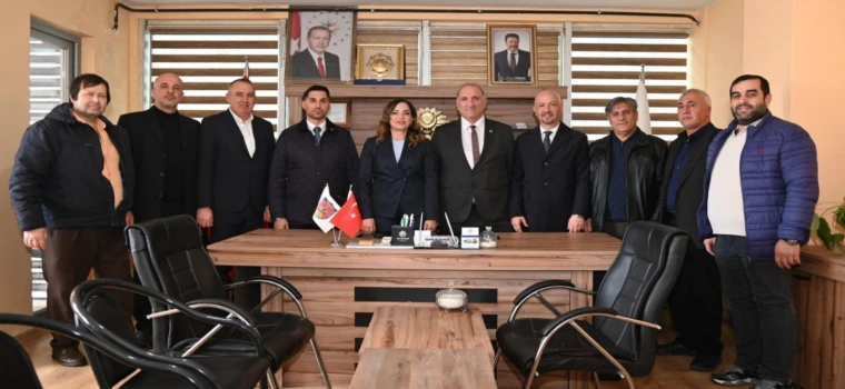 TEKİRDAĞ BÜYÜKŞEHİR BELEDİYE BAŞKANI DR. CANDAN YÜCEER, SERVİSÇİLER ODASI VE PAZARCILAR DERNEĞİ’Nİ ZİYARET ETTİ