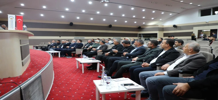 ÇERKEZKÖY’DE ALTYAPI TOPLANTISINDA SÜRE TARTIŞMASI GERGİNLİĞE NEDEN OLDU