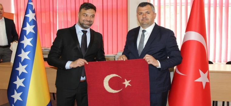 Saray Belediyesi ile Vares Belediyesi kardeş oldu